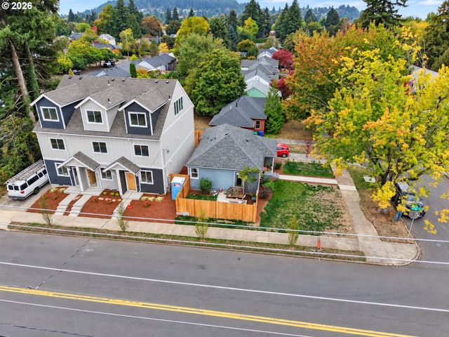 9144 Se ALDER St, Portland, OR 97216
