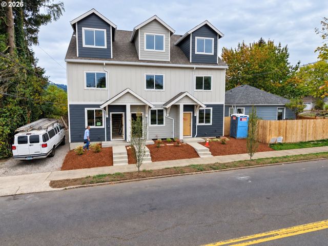 9144 Se ALDER St, Portland, OR 97216