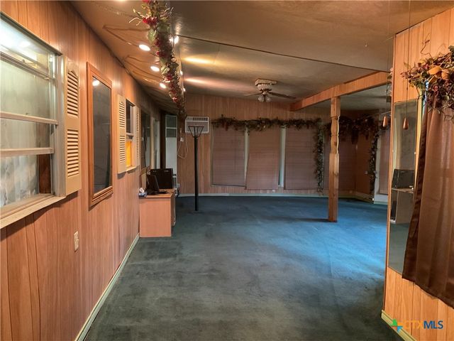 404 Svoboda Street, Yoakum, TX 77995