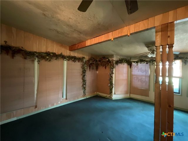 404 Svoboda Street, Yoakum, TX 77995