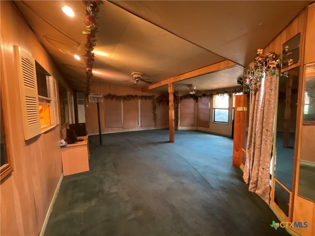 404 Svoboda Street, Yoakum, TX 77995