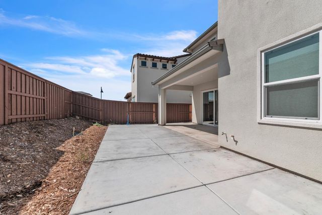 3558 Black Sage St, Folsom, CA 95630