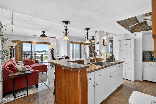 2615 S Atlantic Ave Apt 4C, Daytona Beach Shores, FL 32118