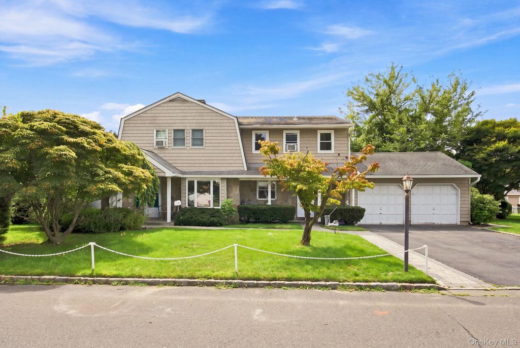 5 Conway Court, Glen Cove, NY 11542 — exterior