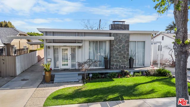 308 W Ellis Avenue, Inglewood, CA 90302