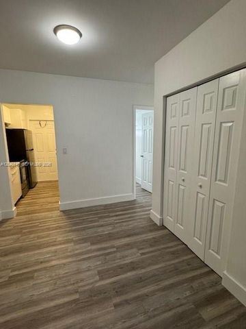 7925 W Dr 9 9, North Bay Village, FL 33141