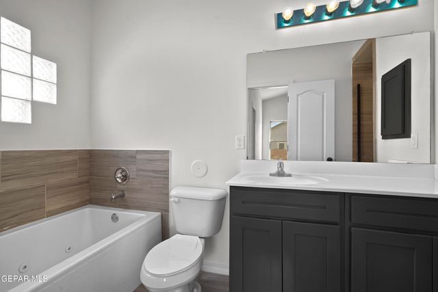 13853 Summer Story Avenue, Horizon City, TX 79928