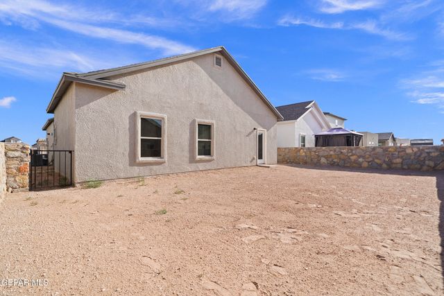 13853 Summer Story Avenue, Horizon City, TX 79928