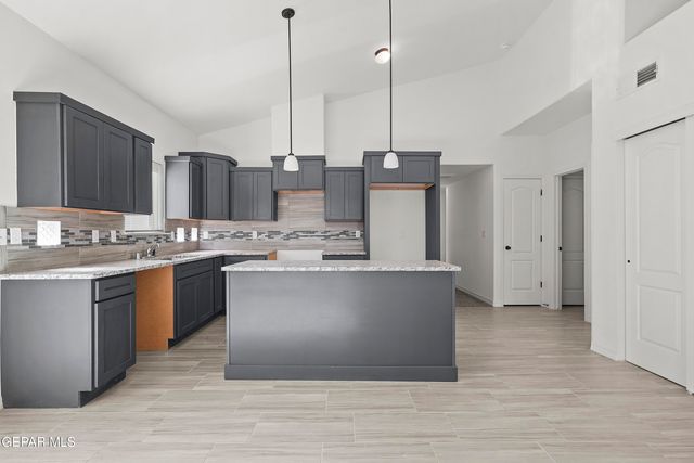 13853 Summer Story Avenue, Horizon City, TX 79928