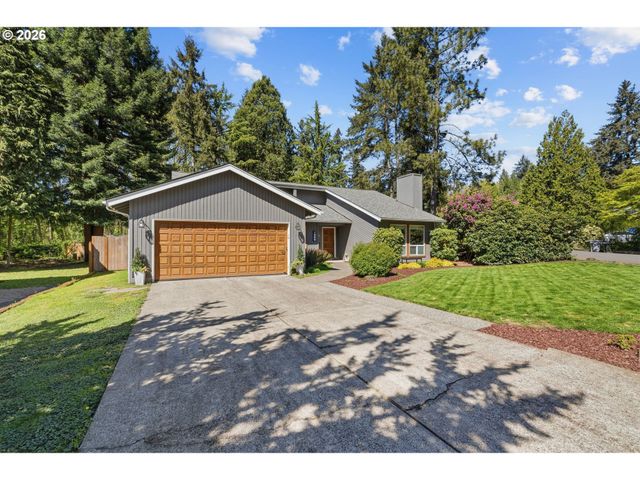 1306 TAMARISK Dr, West Linn, OR 97068