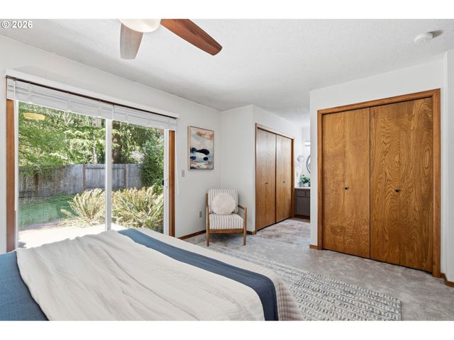 1306 TAMARISK Dr, West Linn, OR 97068