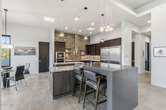 11930 N Mesquite Sunset Place, Oro Valley, AZ 85742