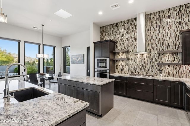 11930 N Mesquite Sunset Place, Oro Valley, AZ 85742