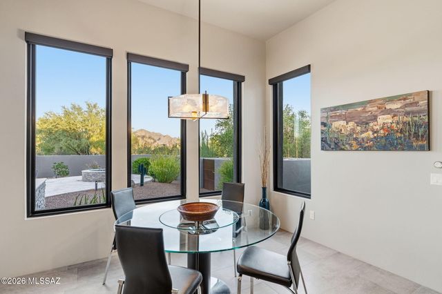 11930 N Mesquite Sunset Place, Oro Valley, AZ 85742