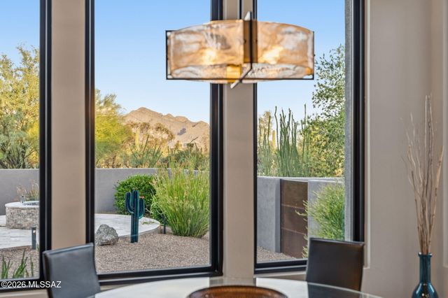 11930 N Mesquite Sunset Place, Oro Valley, AZ 85742