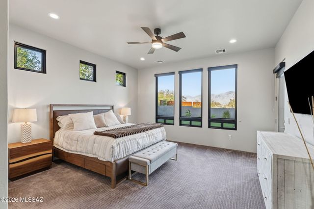 11930 N Mesquite Sunset Place, Oro Valley, AZ 85742