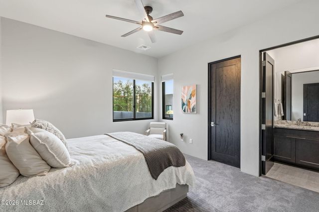 11930 N Mesquite Sunset Place, Oro Valley, AZ 85742