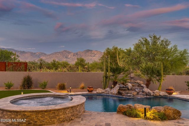 11930 N Mesquite Sunset Place, Oro Valley, AZ 85742