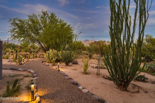 11930 N Mesquite Sunset Place, Oro Valley, AZ 85742