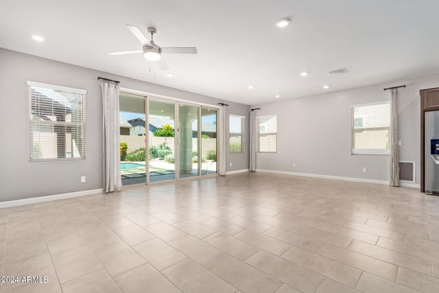 9746 E TUMBLEWEED Avenue, Mesa, AZ 85212