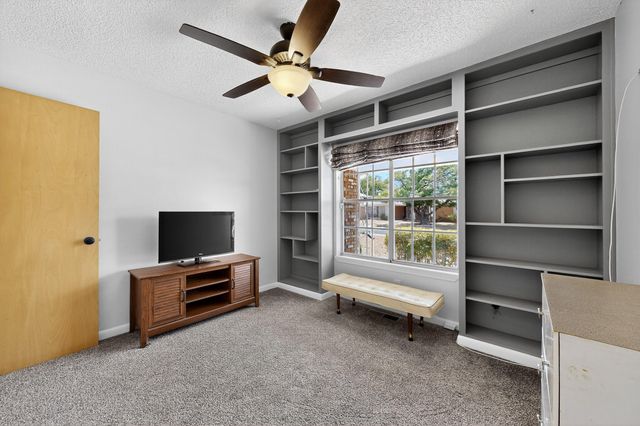 1414 California Street NE, Albuquerque, NM 87110