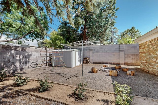 1414 California Street NE, Albuquerque, NM 87110