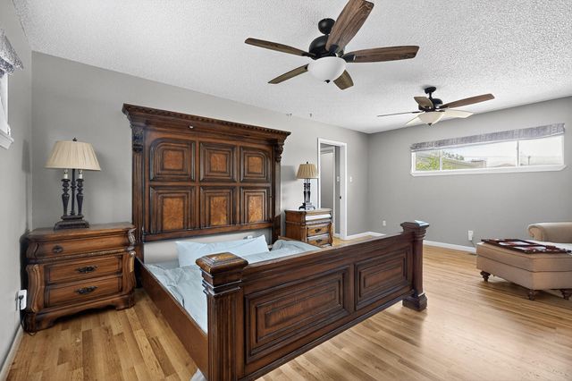 1414 California Street NE, Albuquerque, NM 87110