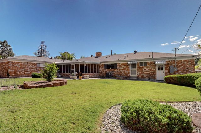 1414 California Street NE, Albuquerque, NM 87110