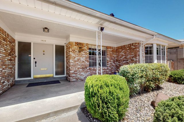 1414 California Street NE, Albuquerque, NM 87110