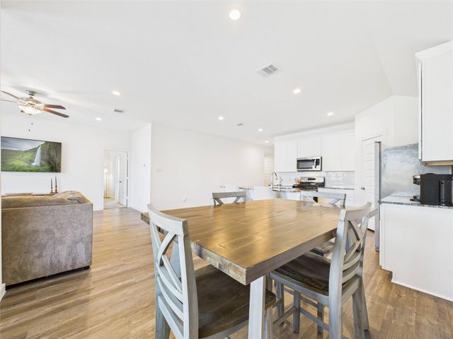 4206 Butler Point Lane, League City, TX 77573