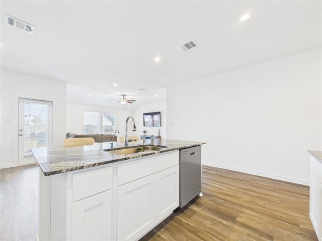 4206 Butler Point Lane, League City, TX 77573