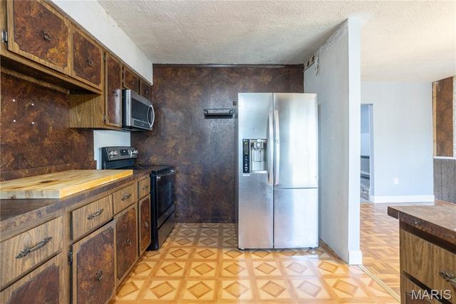 4188 W Four Ridge Road, House Springs, MO 63051