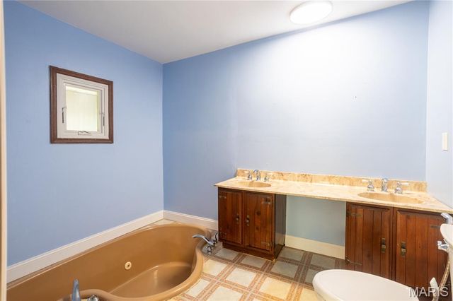 4188 W Four Ridge Road, House Springs, MO 63051