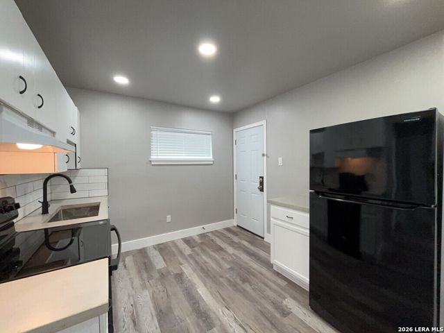 1703 W MULBERRY AVE, San Antonio, TX 78201