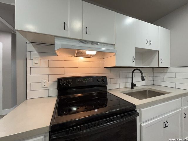1703 W MULBERRY AVE, San Antonio, TX 78201