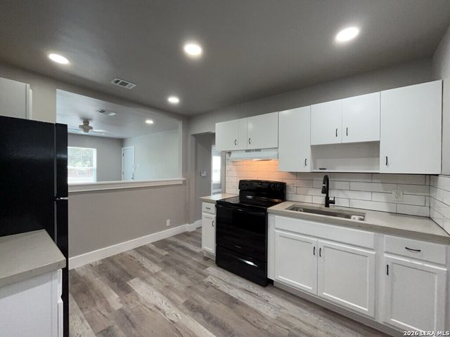 1703 W MULBERRY AVE, San Antonio, TX 78201