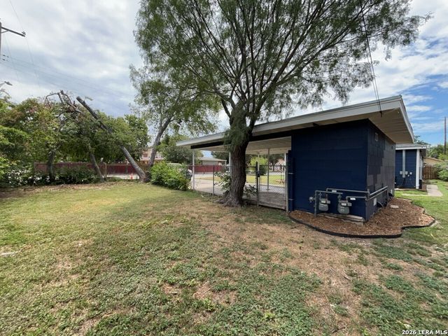1703 W MULBERRY AVE, San Antonio, TX 78201