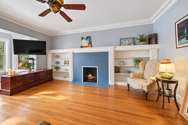 5330 S Hyde Park Boulevard 1S, Chicago, IL 60615