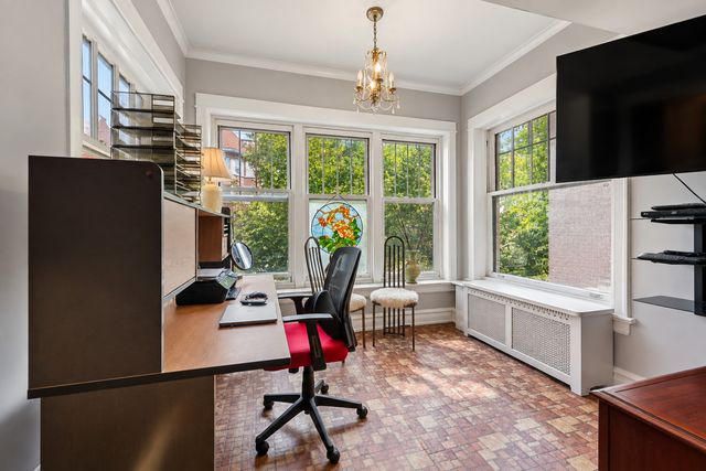 5330 S Hyde Park Boulevard 1S, Chicago, IL 60615