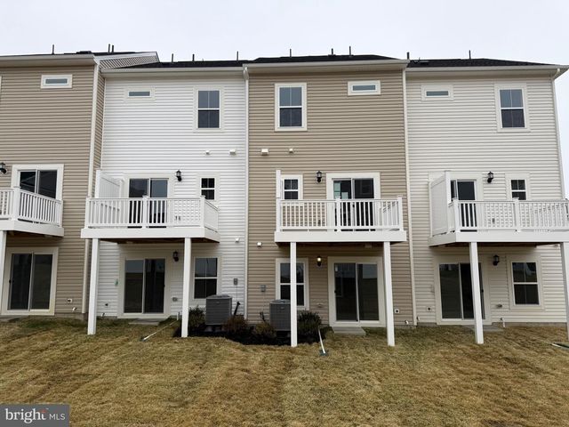 5558 MARKSBURG PL, White Plains, MD 20695