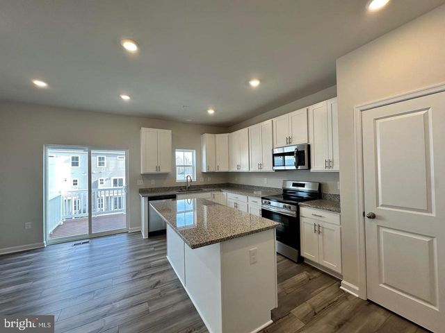 5558 MARKSBURG PL, White Plains, MD 20695