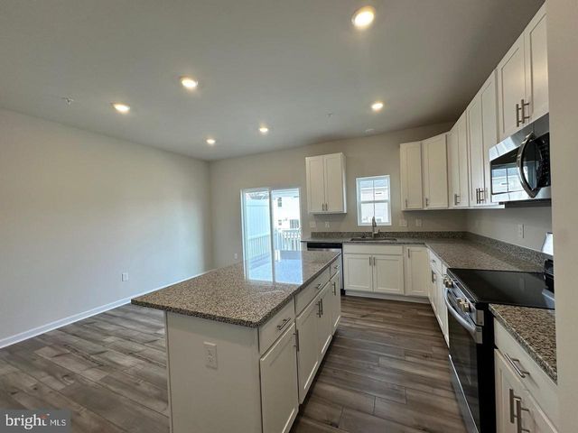 5558 MARKSBURG PL, White Plains, MD 20695