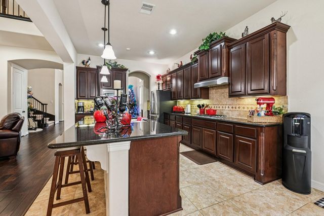 13909 N Lake Branch Lane, Houston, TX 77044