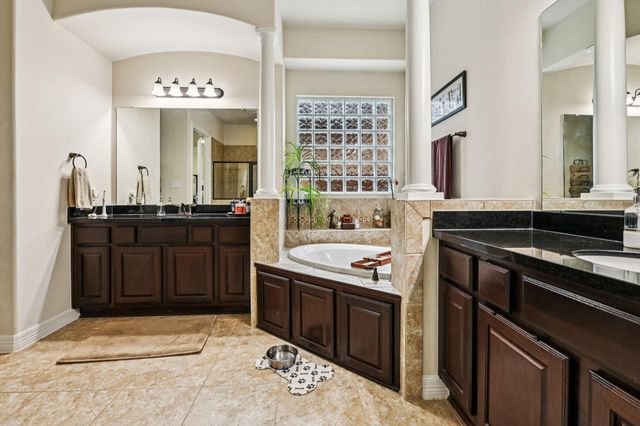 13909 N Lake Branch Lane, Houston, TX 77044