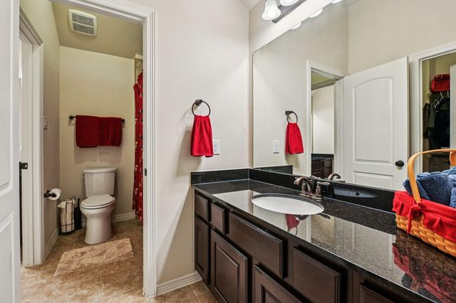 13909 N Lake Branch Lane, Houston, TX 77044