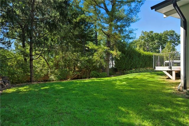 6536 Granada Drive, Prairie Village, KS 66208