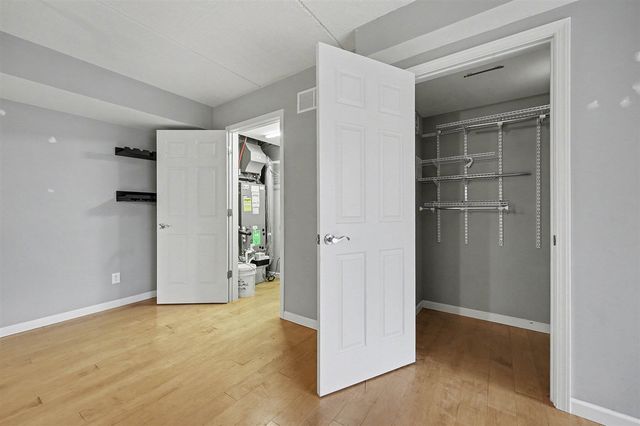 460 E Fulton Street 2, Grand Rapids, MI 49503