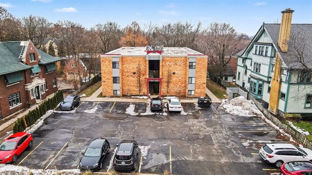 460 E Fulton Street 2, Grand Rapids, MI 49503