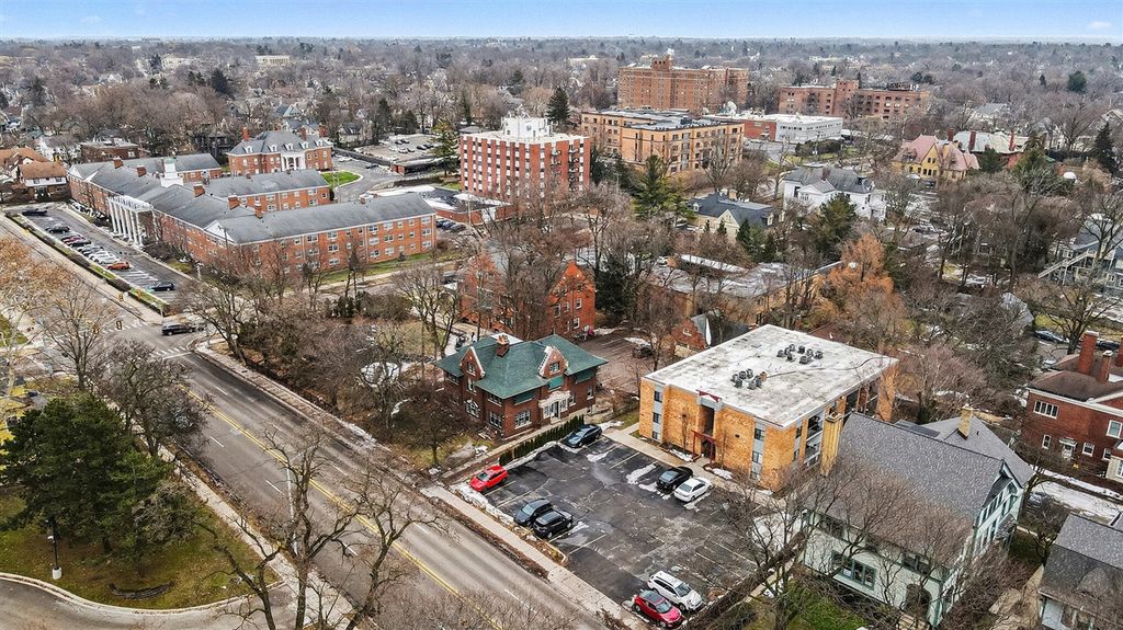 460 E Fulton Street 2, Grand Rapids, MI 49503