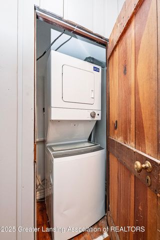 1024 Eureka Street, Lansing, MI 48912